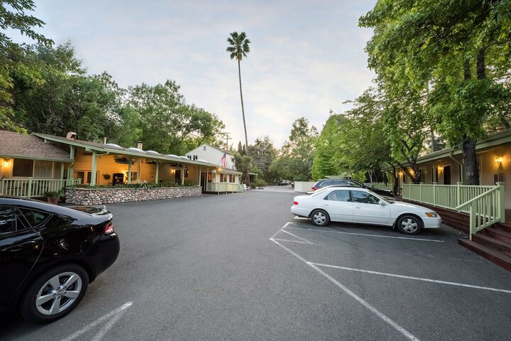 The Inn on Pine