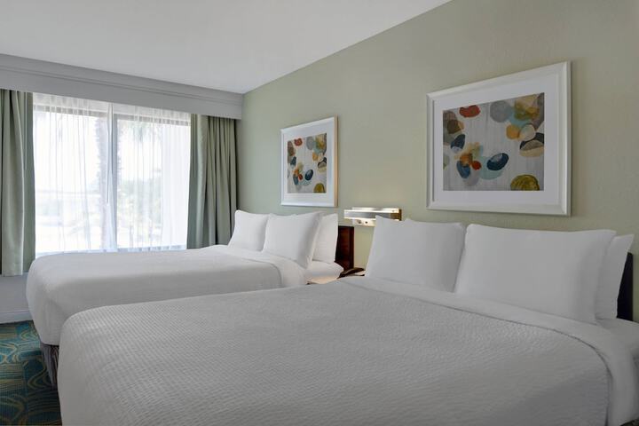 Room 18 of 29