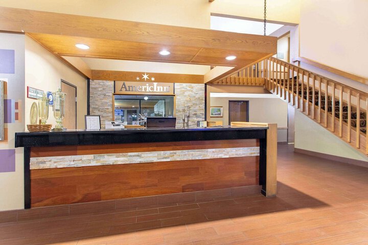 AmericInn by Wyndham Elkhorn Near Lake Geneva