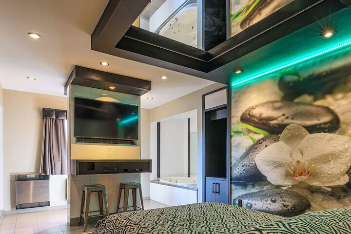 Room 20 of 48