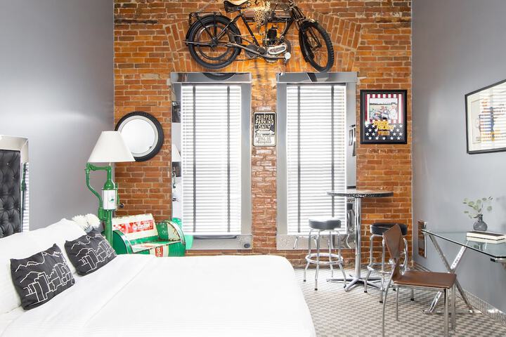 Room 48 of 146