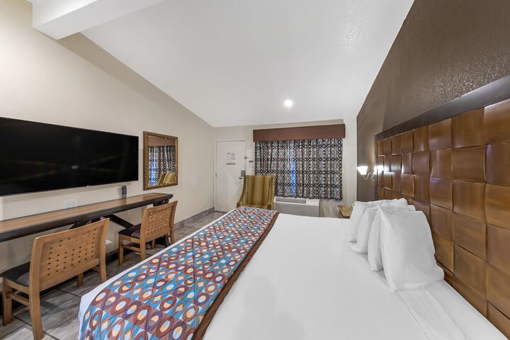 Room 113 of 131