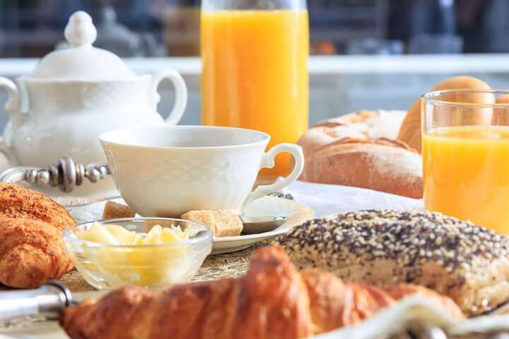 Breakfast/Coffee Service 22 of 25