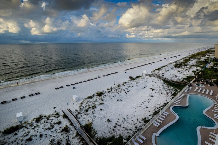 Beach 36 of 51