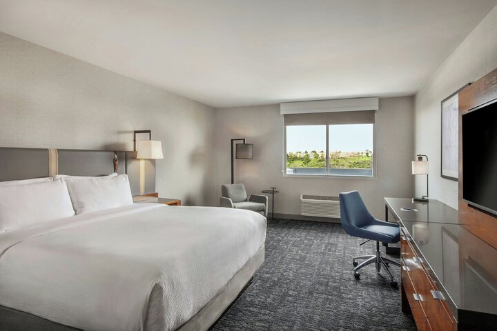 Four Points by Sheraton Los Angeles Westside