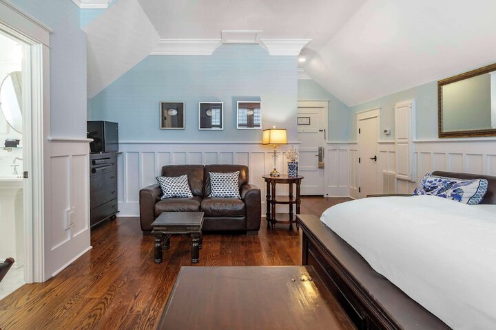 Room 44 of 53
