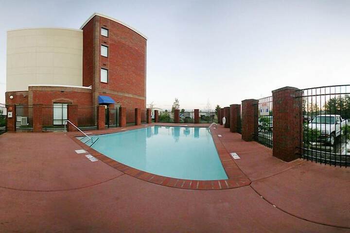 Pool 5 of 35
