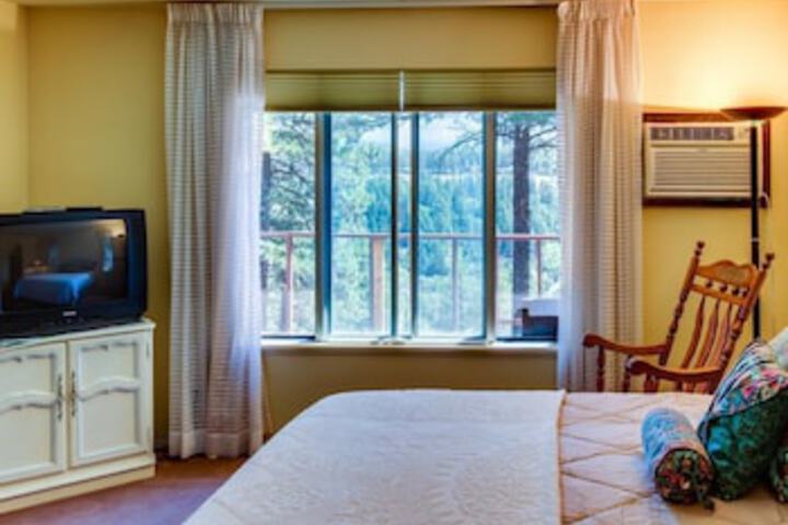Durango Wilderness Retreat