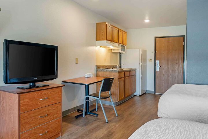 Room 14 of 25