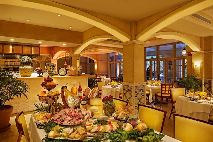 Dining 64 of 102