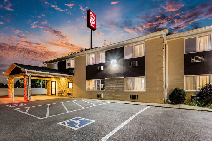 Hotel 7 of 33