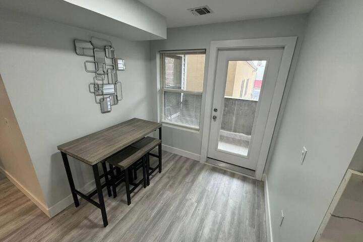 The Elegant Suite - 2BR with Great Amenities