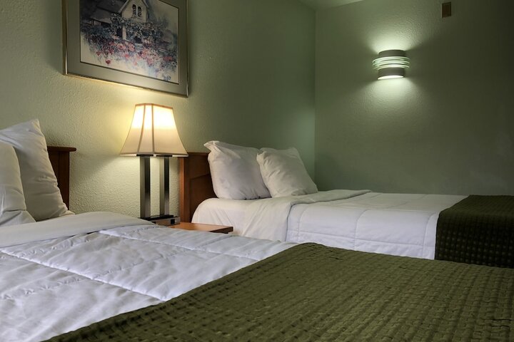 Room 13 of 23