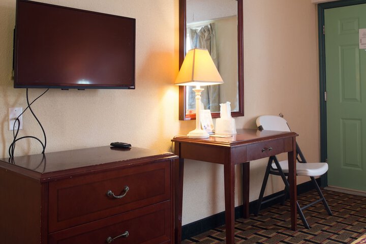 Room 15 of 46