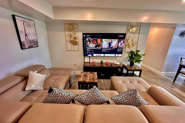 The Classy Suite - 2BR with Free Parking