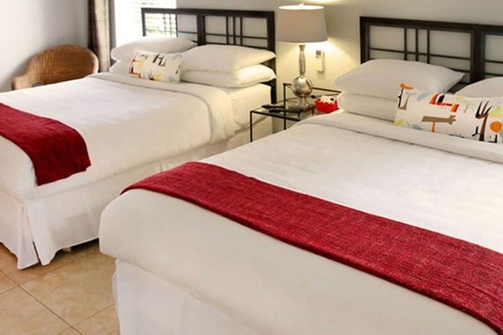 The Cabanas Guesthouse & Spa - Caters to Gay Men
