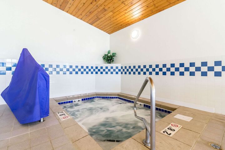 Pool 6 of 49