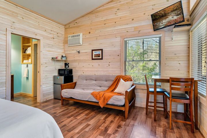 Room 7 of 40