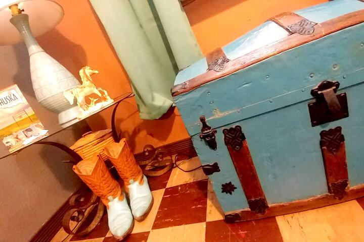 Room 26 of 101