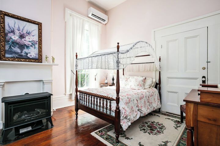 Room 40 of 80