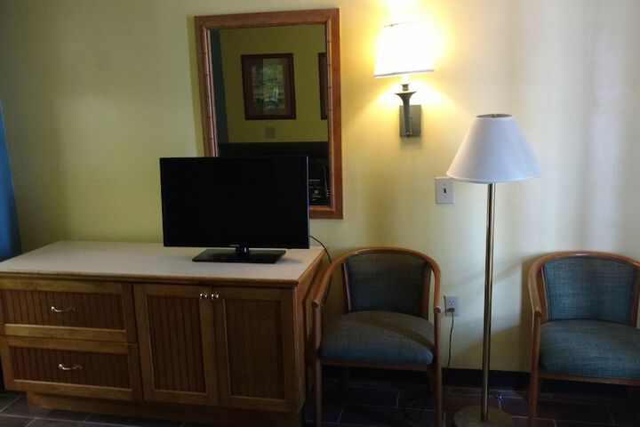 Room 21 of 25