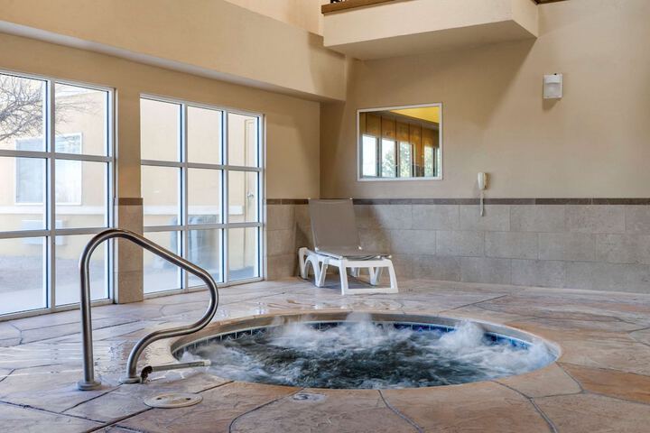 Pool 4 of 36