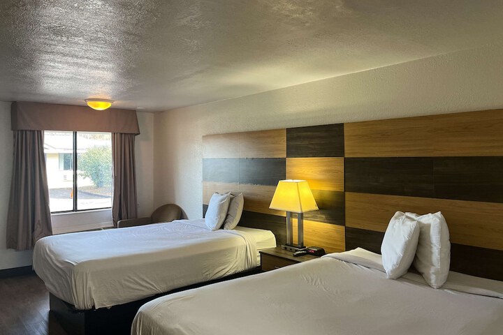 Room 14 of 14