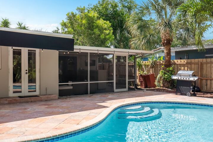 Wills Off Wilton Drive Pool Villa by Opus