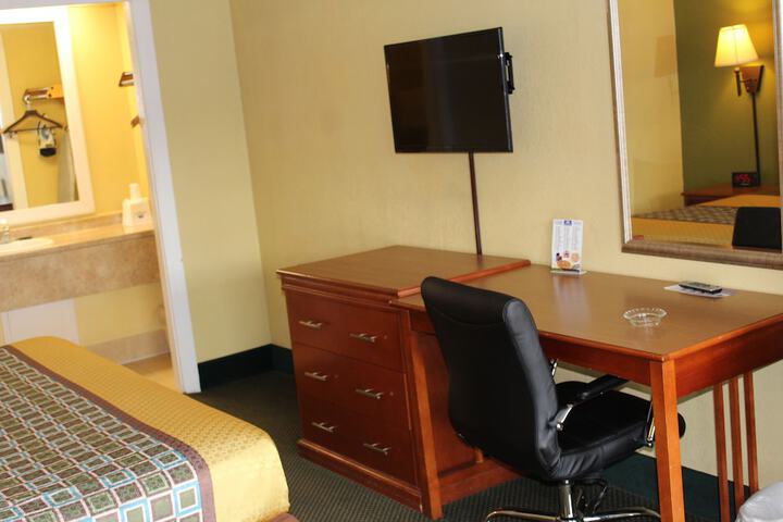 Americas Best Value Inn Conyer