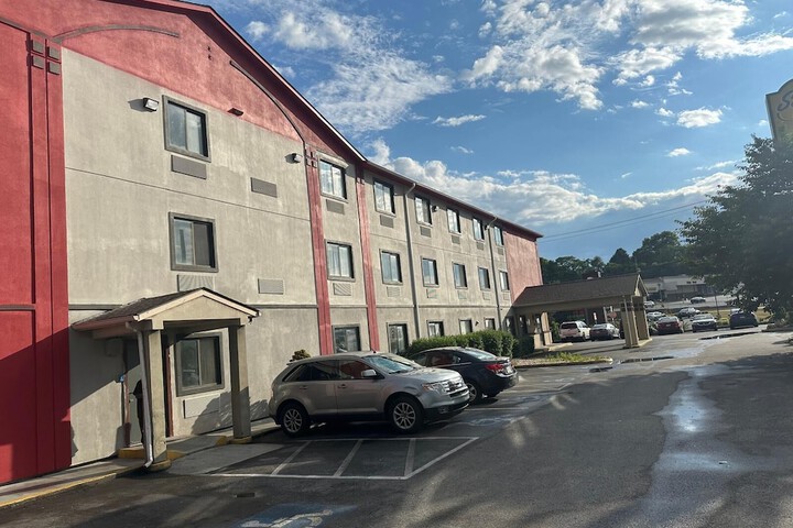 Hotel 2 of 19