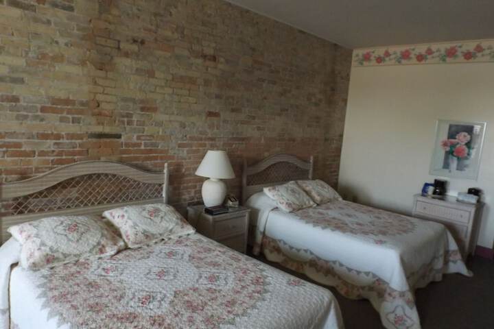 Room 12 of 23