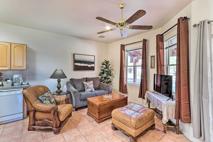 Eloy Desert Oasis w / Courtyard & Pool Access!
