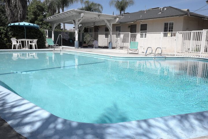 Pool 2 of 85