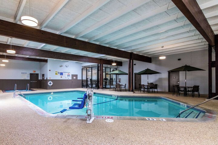 Pool 6 of 28