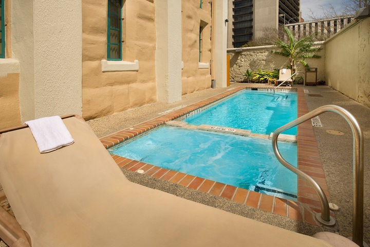 Pool 5 of 37