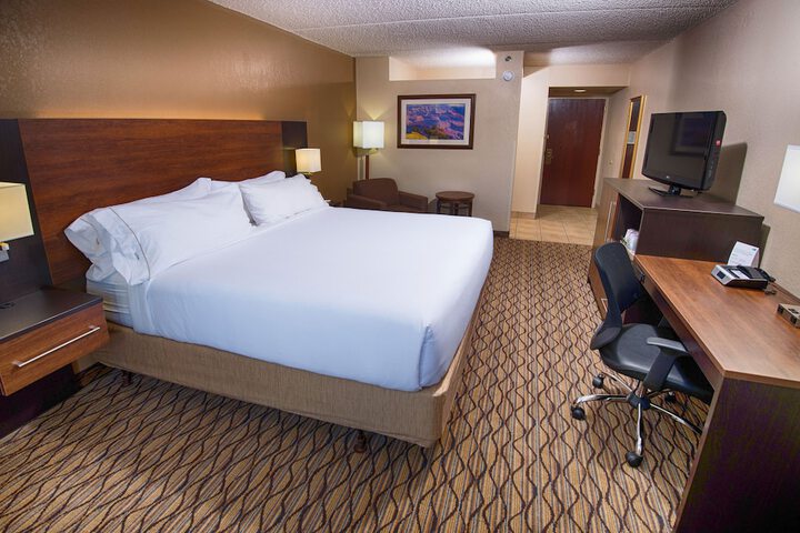 Room 34 of 59