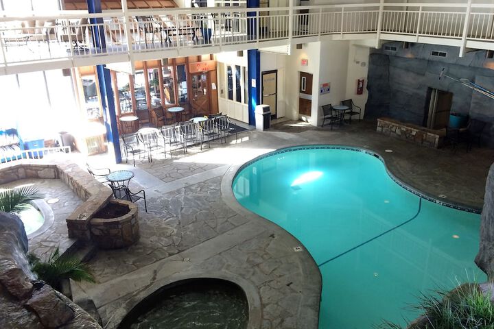 Pool 6 of 100