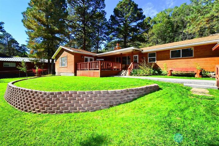 Rivers Edge Cabin
