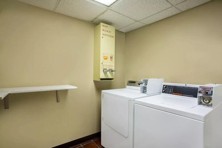 Room 12 of 14