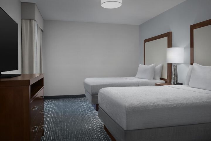 Homewood Suites by Hilton Newark-Cranford