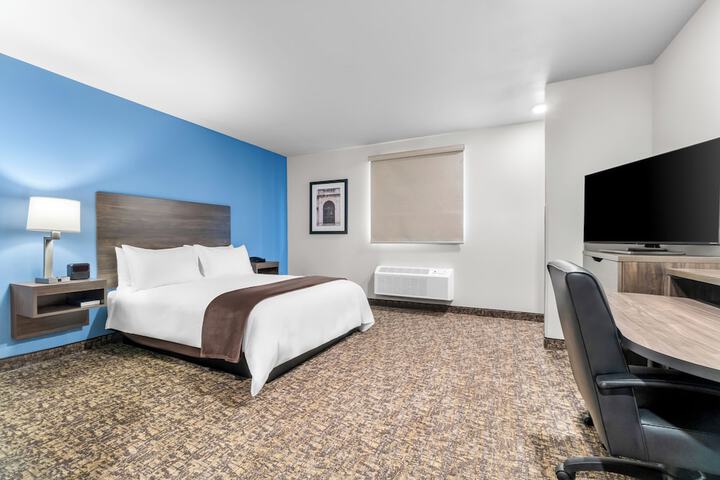 My Place Hotel - Watertown SD