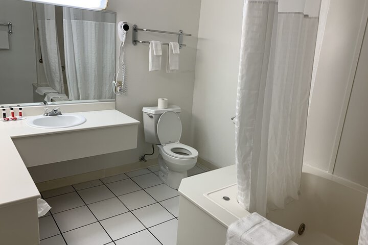 Room 15 of 24