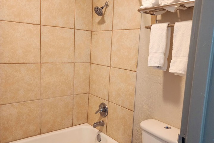 Days Inn by Wyndham Washington