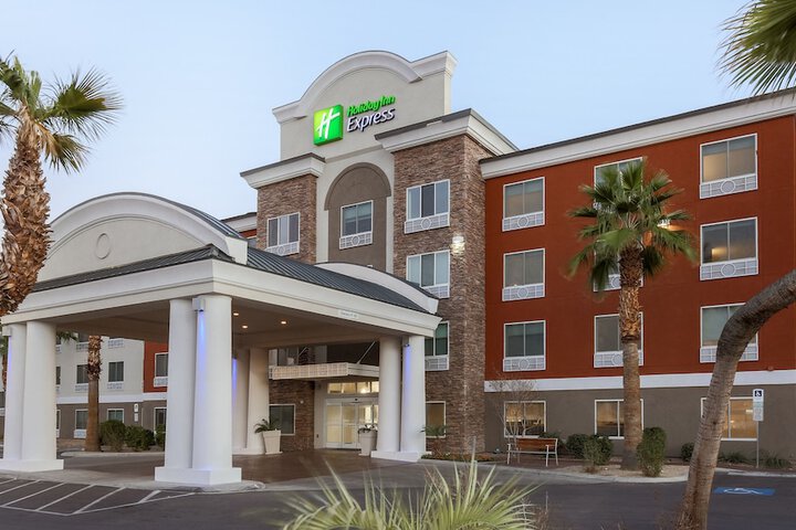 Hotel 4 of 39