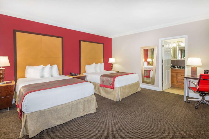 Ramada by Wyndham Miami Springs / Miami International Airport