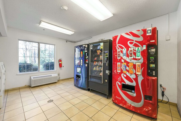 Studio 6 Extended Stay Tucker GA Atlanta Northlake