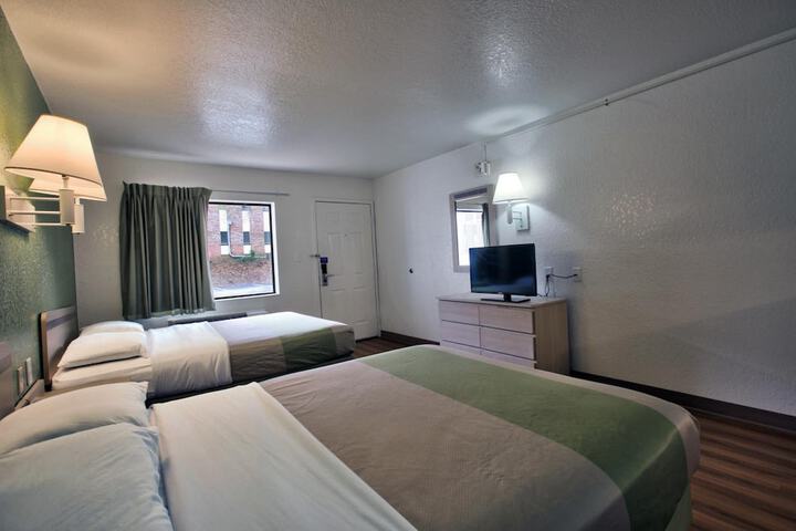 Room 42 of 55