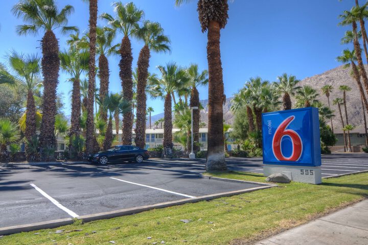 Hotel 2 of 57