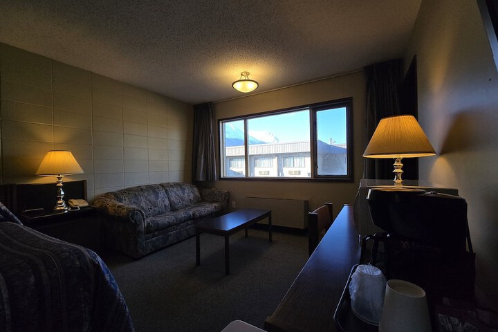Room 16 of 54