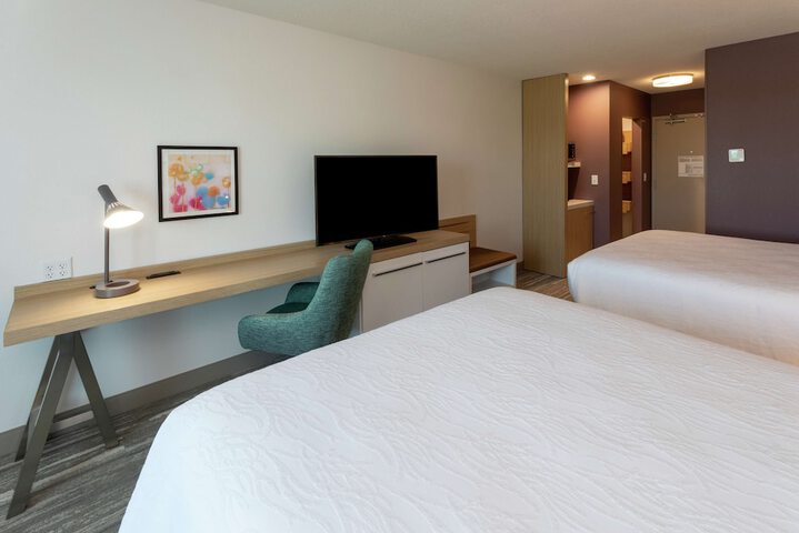 Room 14 of 27
